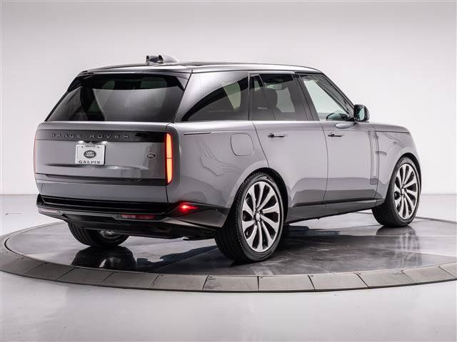 Used 2023 Land Rover Range Rover SE AWD/4WD image 5