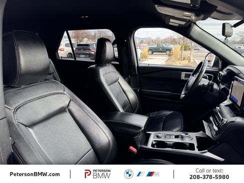 Used 2020 Ford Explorer XLT w/ Equipment Group 202A image 16