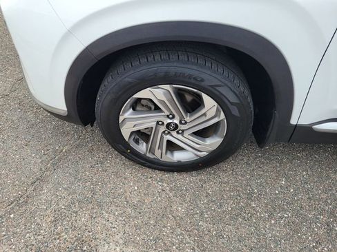 Used 2023 Hyundai Santa Fe SEL w/ Premium Package image 6