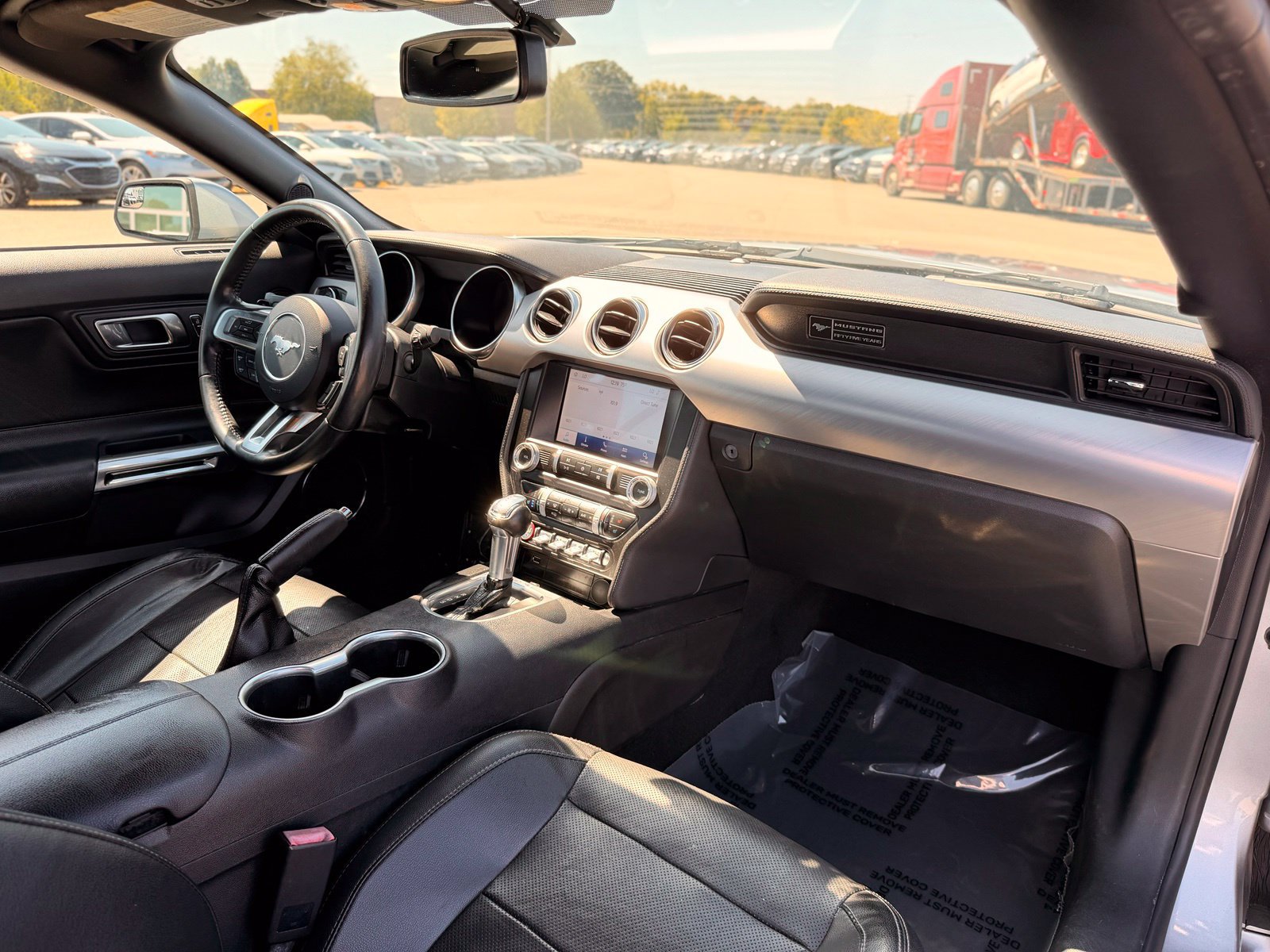 Used 2020 Ford Mustang Premium RWD image 33