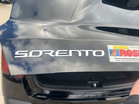 Certified 2025 Kia Sorento S w/ Panoramic Sunroof Package image 33