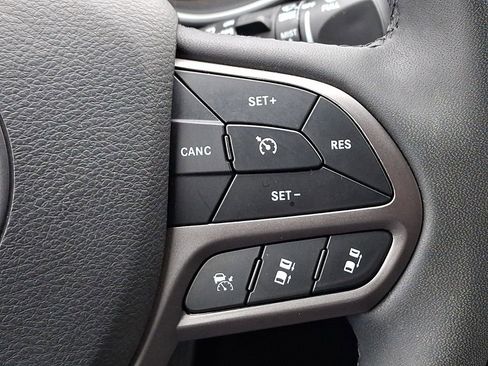 Used 2022 Jeep Cherokee Limited w/ Elite Package image 24