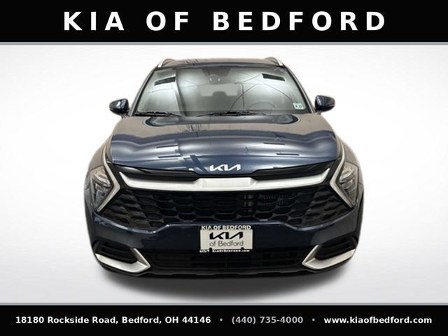 Used 2023 Kia Sportage EX AWD/4WD image 2