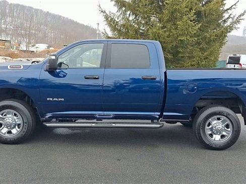 Used 2024 RAM 2500 Big Horn w/ Bed Utility Group image 5