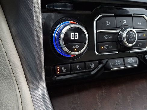 Used 2023 GMC Yukon Denali w/ LPO, Floor Liner Package image 26