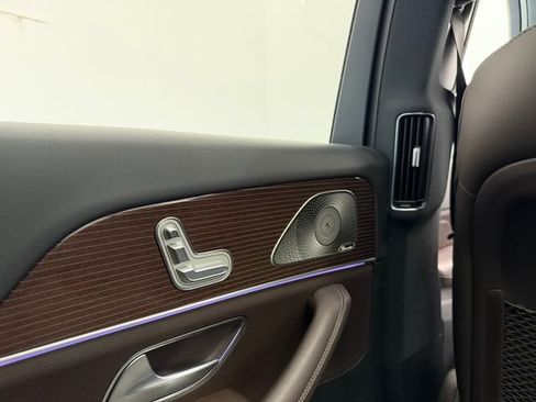 Certified 2021 Mercedes-Benz GLS 450 4MATIC image 36