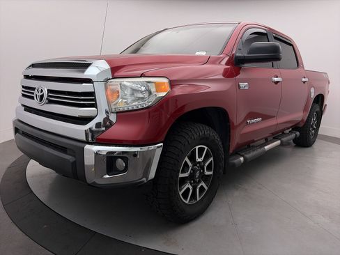 Used 2017 Toyota Tundra SR5 w/ TRD Off Road Package image 7