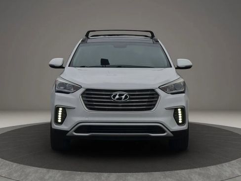 Used 2017 Hyundai Santa Fe Limited image 2