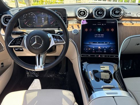 Used 2023 Mercedes-Benz C 300 Sedan image 39