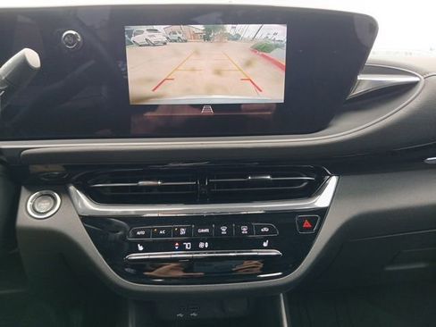 Used 2025 Buick Envista Avenir FWD image 18