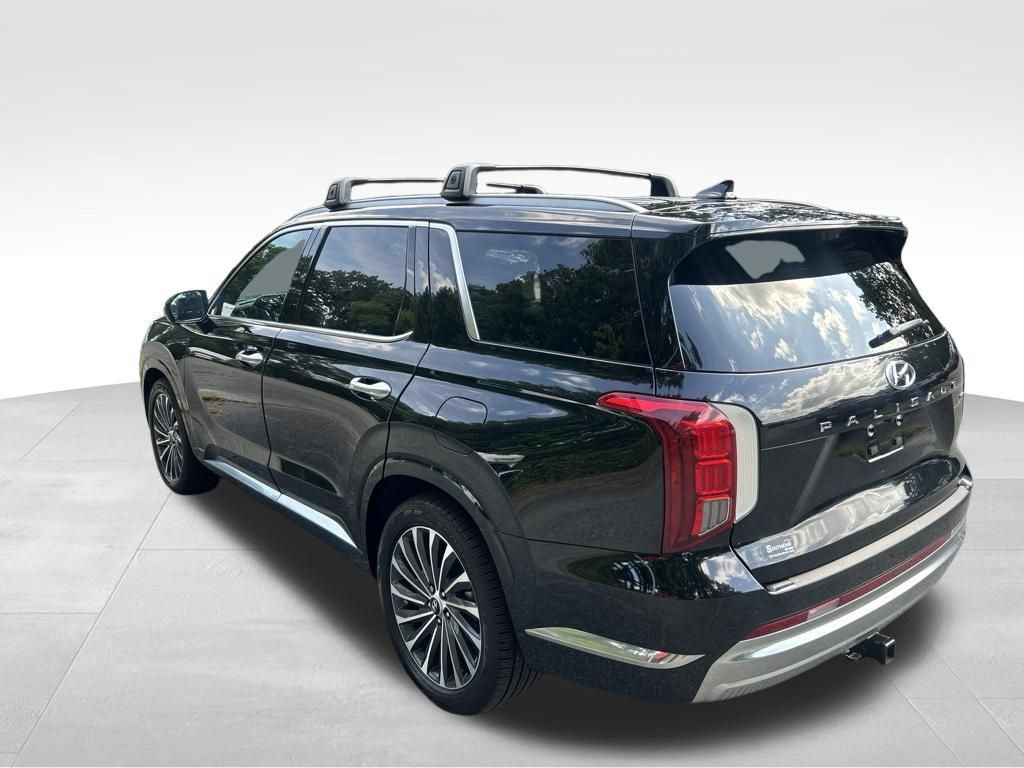 Used 2023 Hyundai Palisade Calligraphy AWD/4WD image 3