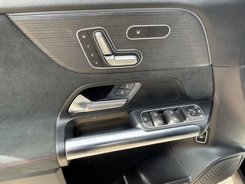 Used 2023 Mercedes-Benz GLA 250 4MATIC image 13