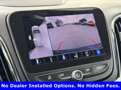 Used 2022 Chevrolet Equinox RS w/ RS Leather Package FWD image 17