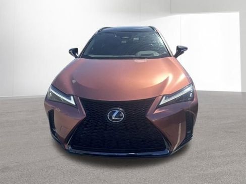 Used 2025 Lexus UX 300h FWD image 4