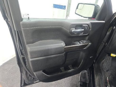 Used 2022 Chevrolet Silverado 1500 LT Trail Boss w/ Convenience Package II AWD/4WD image 10