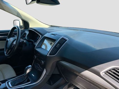 Used 2018 Ford Edge SEL w/ Equipment Group 201A image 29