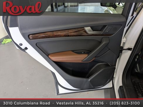 Used 2019 Audi Q5 2.0T Premium Plus w/ Premium Plus Package AWD/4WD image 14