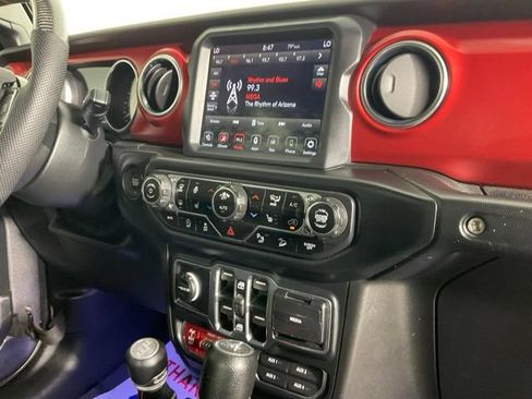 Used 2019 Jeep Wrangler Unlimited Rubicon AWD/4WD image 23