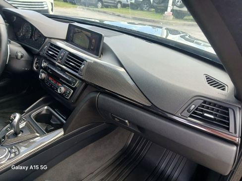 Used 2015 BMW M4 Convertible RWD image 18