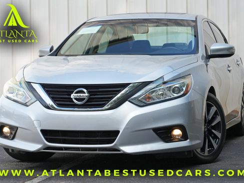 Used 2018 Nissan Altima 2.5 SV w/ 2.5 SV Technology Package FWD image 1