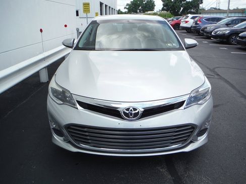Used 2014 Toyota Avalon XLE FWD image 4