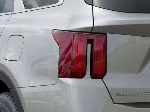 New 2026 Kia Sorento LX FWD image 34