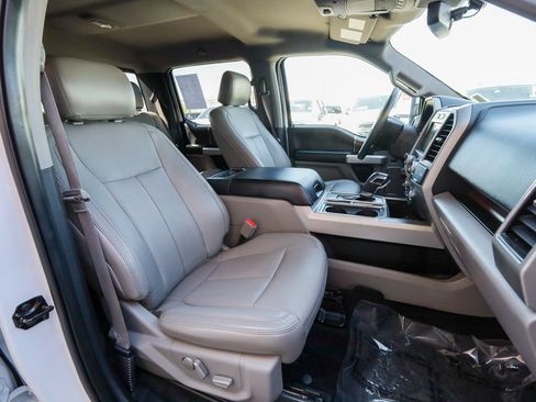 Used 2018 Ford F150 Lariat w/ Equipment Group 502A Luxury AWD/4WD image 23
