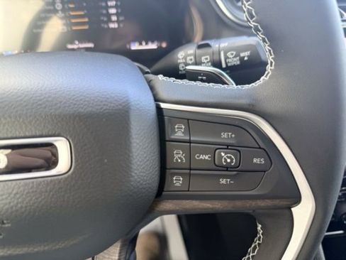 New 2025 Jeep Grand Cherokee Limited image 31