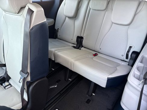 New 2026 Kia Carnival SX Prestige image 18