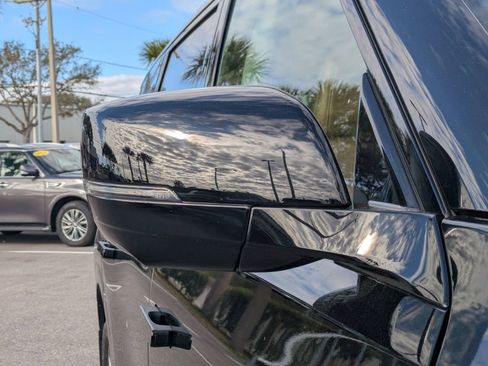 Certified 2025 INFINITI QX80 Luxe w/ Exterior Package image 10