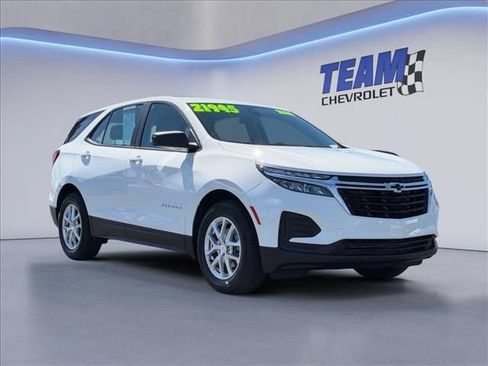 Used 2023 Chevrolet Equinox LS w/ Driver Confidence II Package FWD image 5
