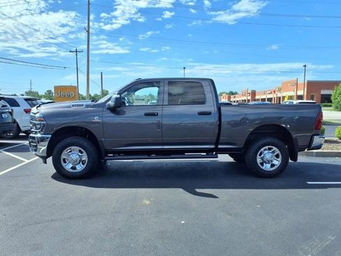 Used 2025 RAM 3500 Tradesman AWD/4WD image 25