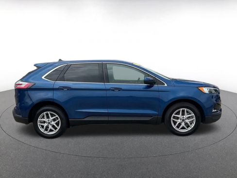 Used 2022 Ford Edge SEL image 16