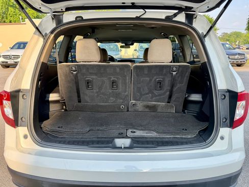 Used 2021 Honda Pilot EX image 12
