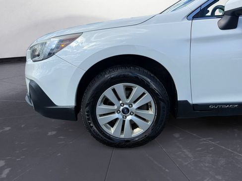 Used 2019 Subaru Outback 2.5i Premium AWD/4WD image 14