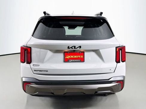 Used 2025 Kia Sorento EX AWD/4WD image 7