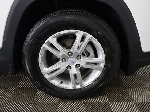 Used 2022 GMC Terrain SLE w/ Driver Convenience Package image 21