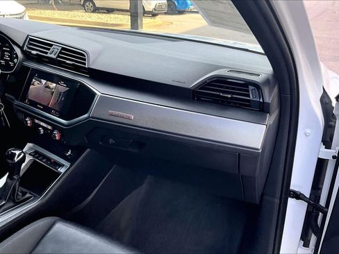 Used 2022 Audi Q3 2.0T Premium Plus image 17