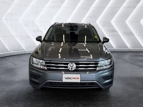 Used 2018 Volkswagen Tiguan SE image 2