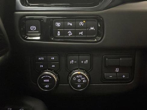 Used 2025 GMC Yukon XL AT4 Ultimate w/ LPO, Floor Liner Package AWD/4WD image 36
