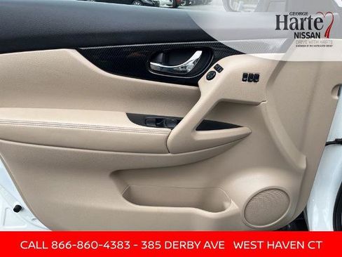Certified 2020 Nissan Rogue SL AWD/4WD image 17