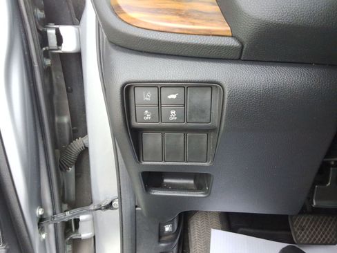 Used 2018 Honda CR-V Touring image 20