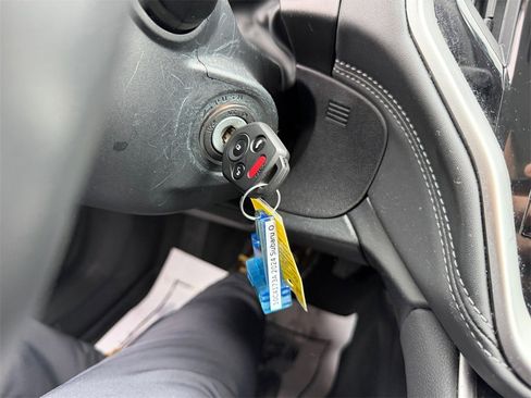 Used 2024 Subaru Outback Premium image 31