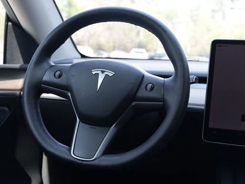 Used 2023 Tesla Model Y Long Range AWD/4WD image 15