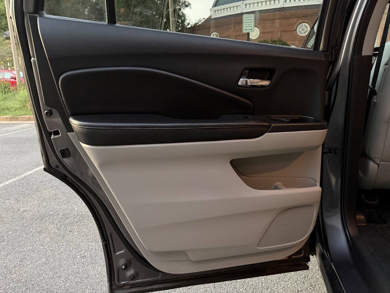 Used 2016 Honda Pilot EX-L image 16
