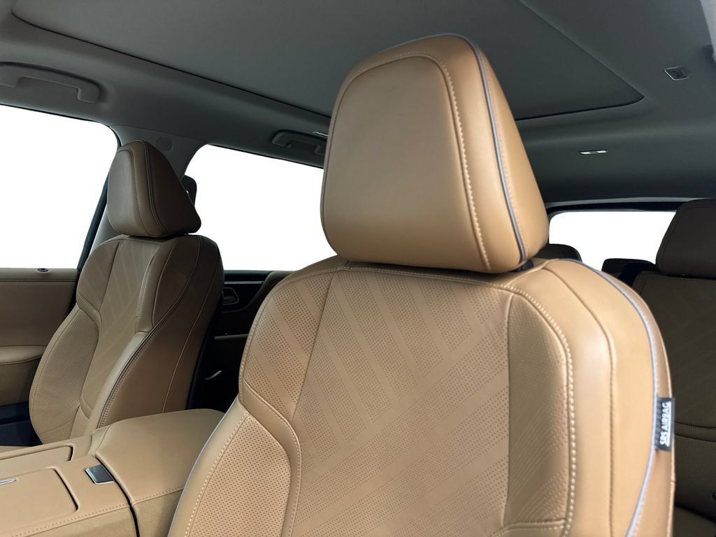 Used 2025 INFINITI QX80 Luxe AWD/4WD image 27