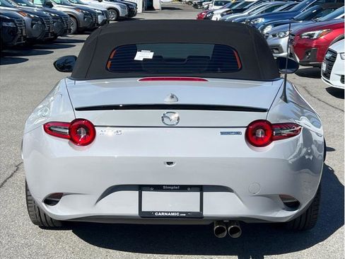 Used 2024 MAZDA MX-5 Miata Club image 4