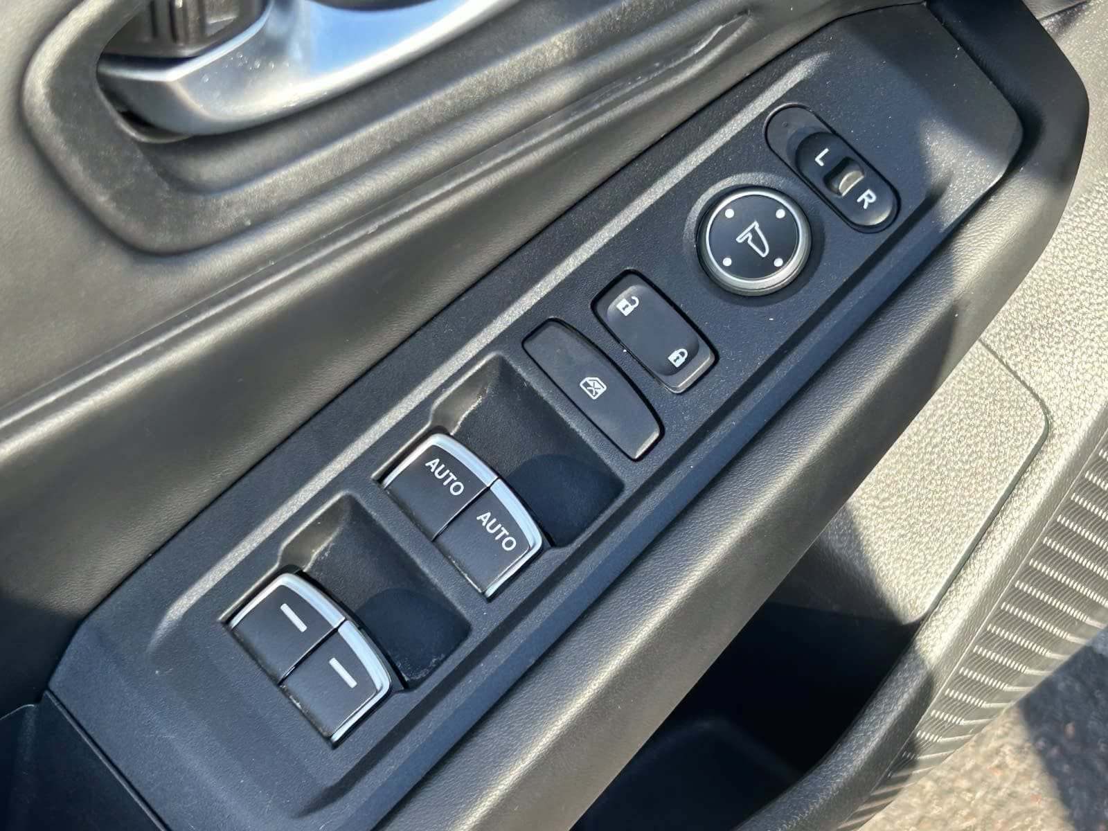 Certified 2023 Honda Accord EX image 26