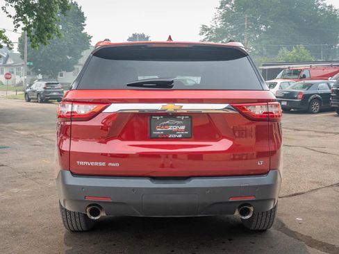 Used 2021 Chevrolet Traverse LT AWD/4WD image 7