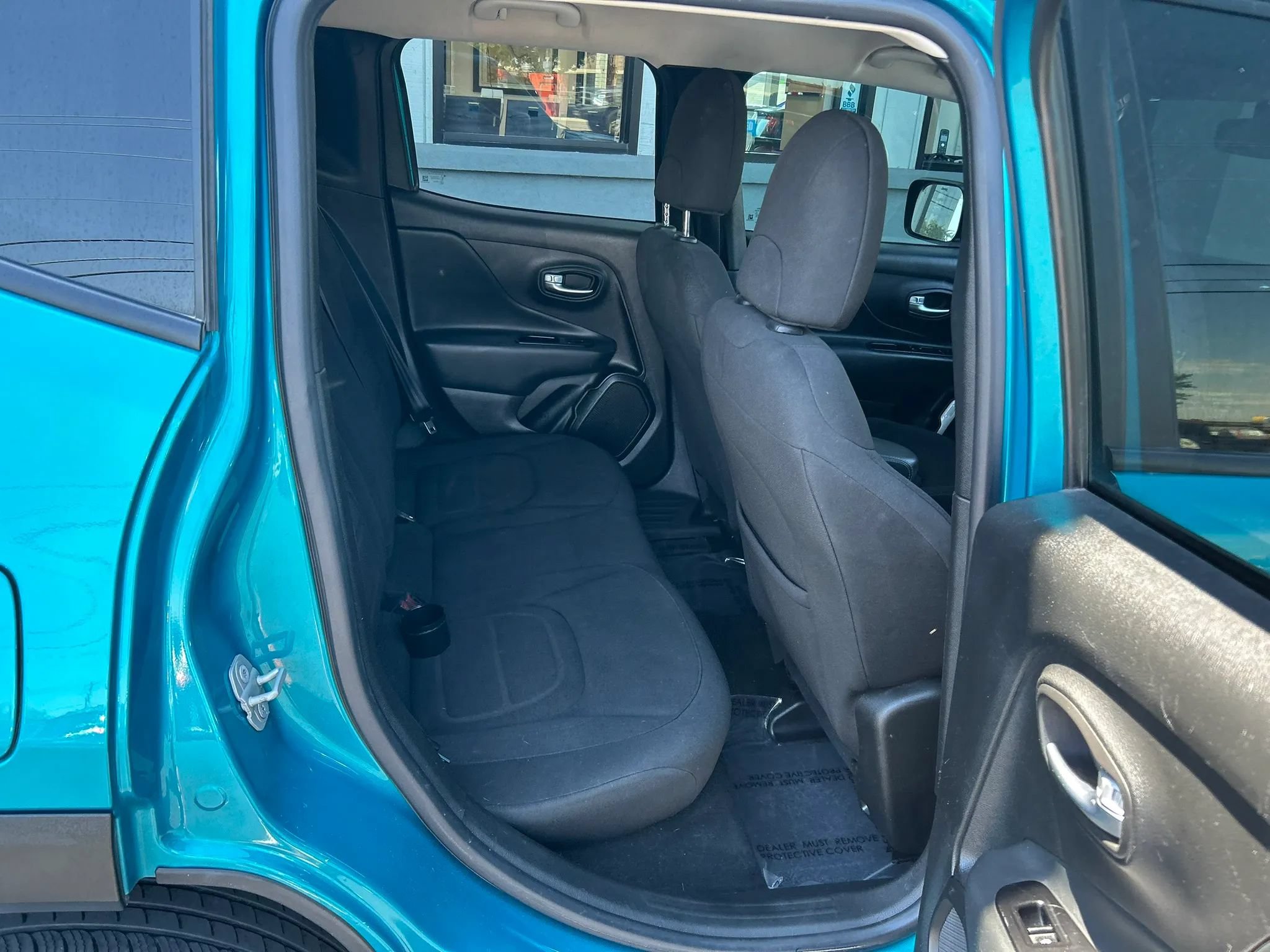 Used 2022 Jeep Renegade Latitude AWD/4WD image 22